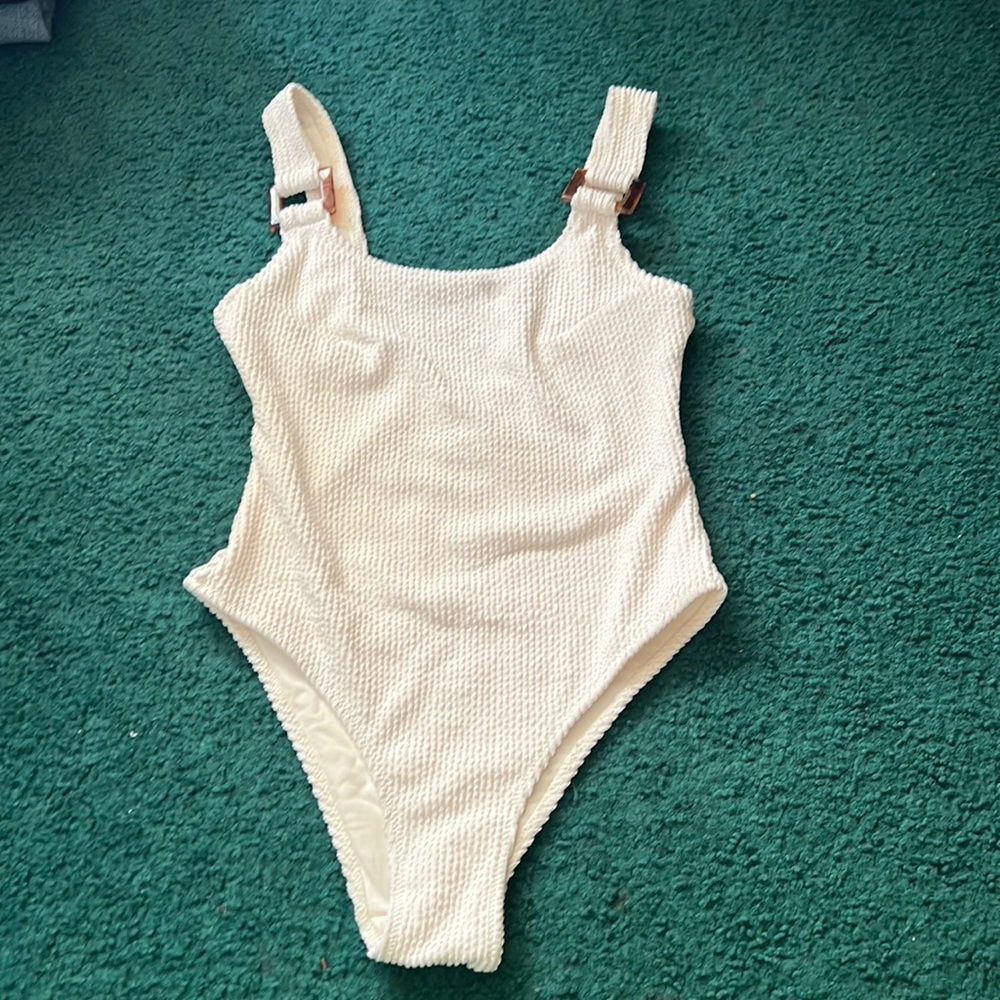 One piece bikini